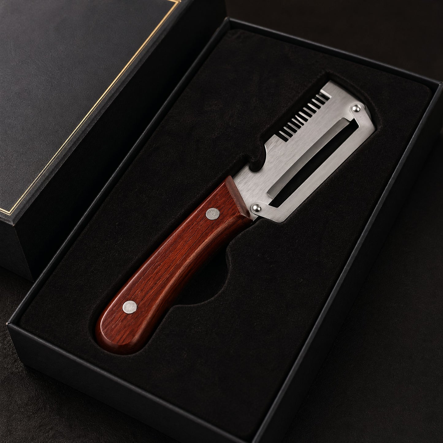 Multifunctional Vegetable Peeler
